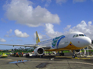 English: Cebu Pacific Airbus A320-200 at Legaz...