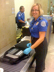 TSA Screener with Checkpoint Friendly Laptop Case